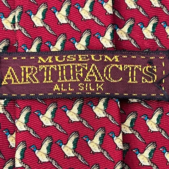 Vintage 1990s Museum Artifacts Mens Silk Tie Burgundy Flying Ducks 4"W x 57"L - Picture 2 of 3